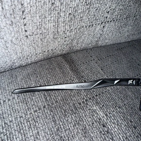 (OO9406) Oakley Sutro PRIZM Polarized Black Frame - Picture 9 of 12